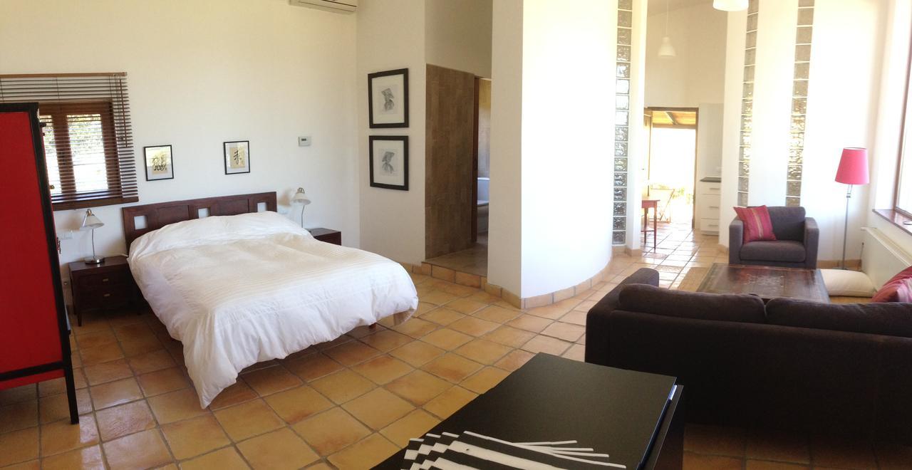 Alen D'Aragon Guest House Santa Eulalia de Gallego Luaran gambar