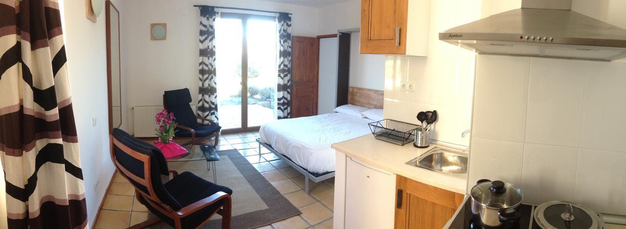 Alen D'Aragon Guest House Santa Eulalia de Gallego Luaran gambar
